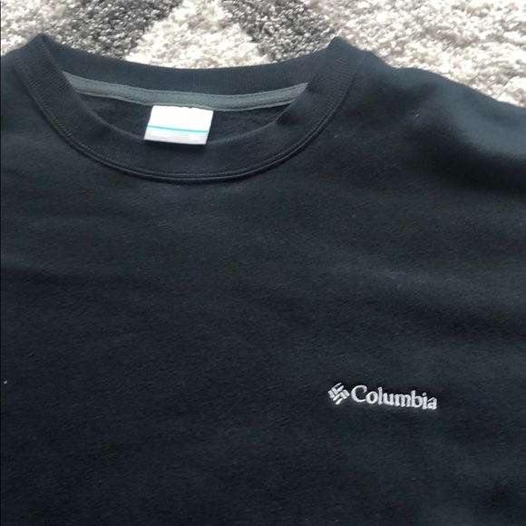 Columbia pull over sweater🔥🔥 - Picture 2 of 4